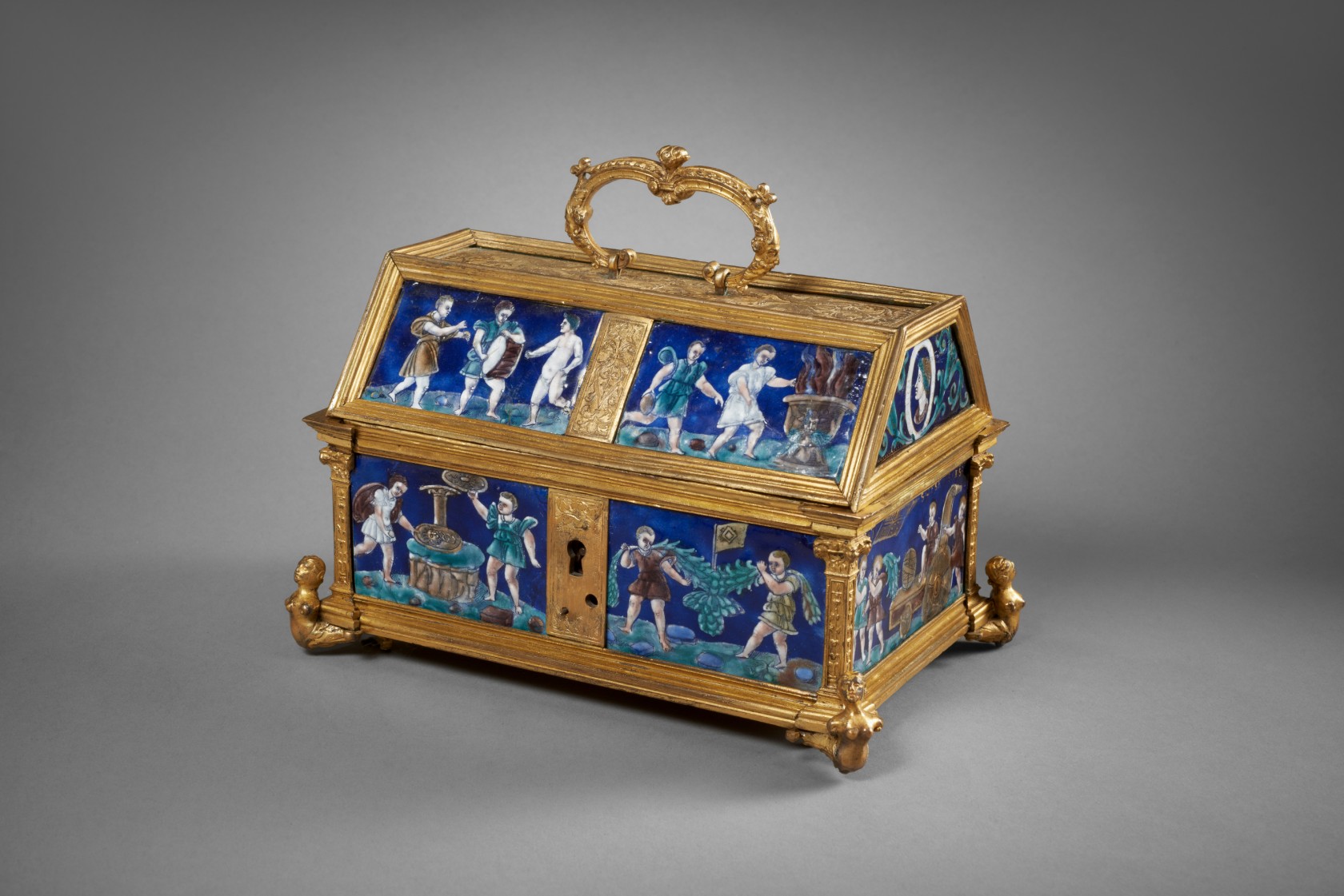 <em>Coffret à décor de putti</em> <br>vers 1550