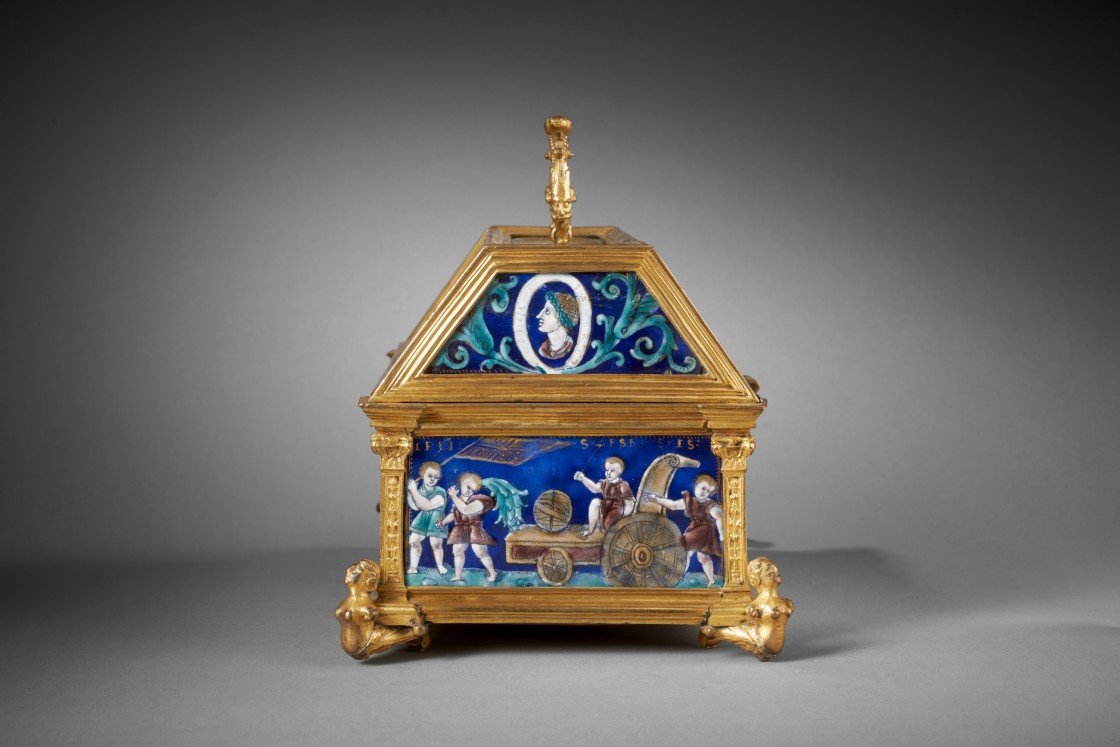 <em>Coffret à décor de putti</em> <br>vers 1550