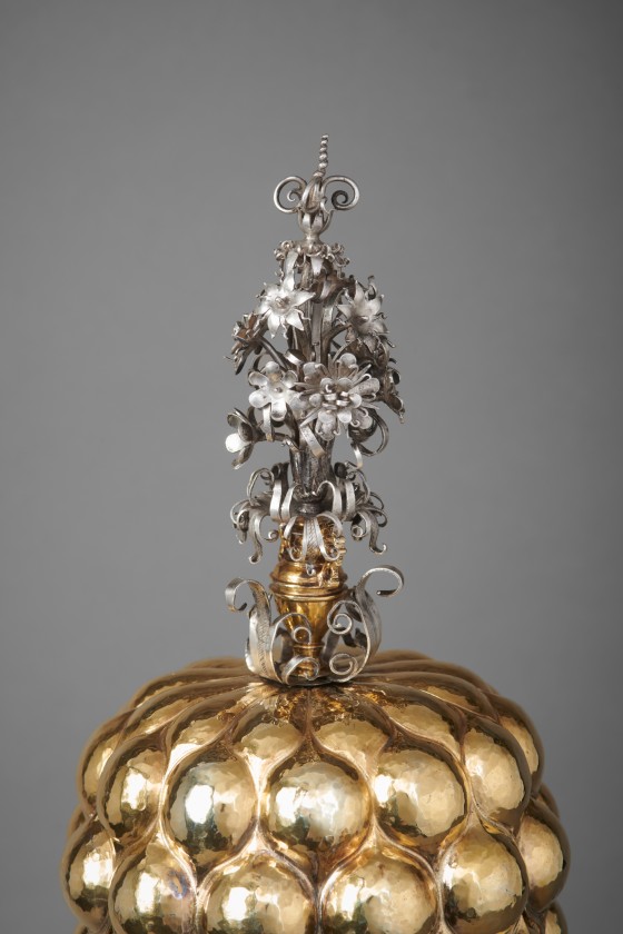 Hans WEBER <br> <em>Traubenpokal (Hanap en forme de grappe de raisin)</em> <br>Vers 1609-1629