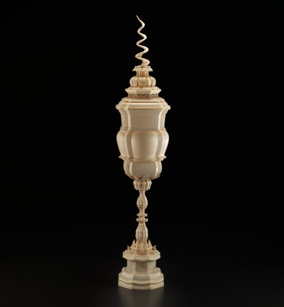 <em>Coupe couverte</em> <br>vers 1600-1650
