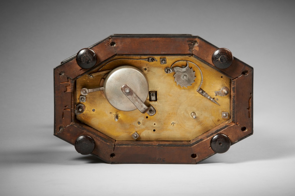 <em>Horloge automate « au lion »</em>, vers 1630 (détail de la base), FGA-AD-HORLO-0012