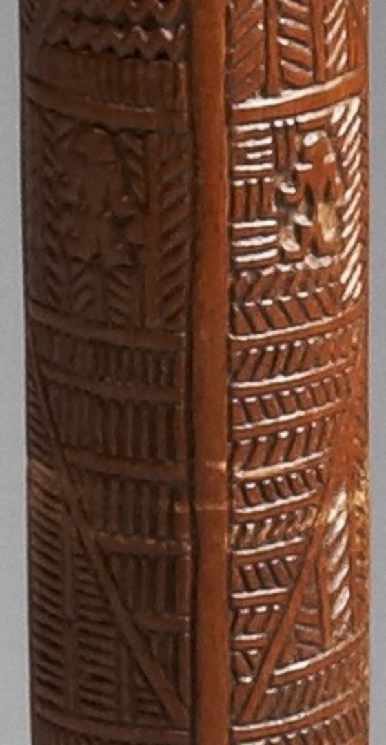 <em>Apa ’Apai war-club, detail</em>														<br>Western Polynesia, Tonga Islands, XIXth C. Apa ’Apai war-club, detail