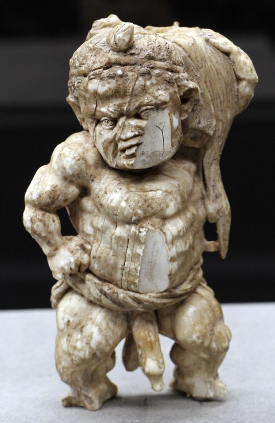 <em>Dwarf</em>														<br>325 – 300 BC