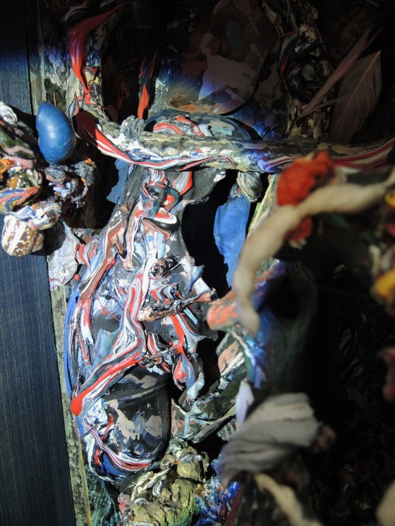 Bernard Réquichot							<br>							<em><em>Reliquaire des rencontres de campagne</em> (détail)</em>														<br>1960-1961